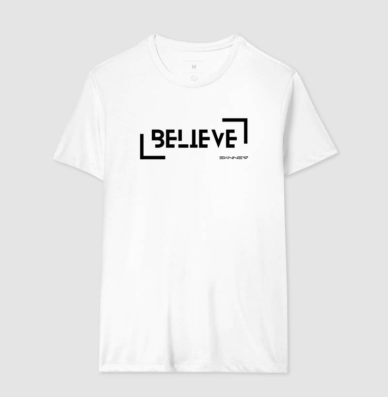 Camiseta Eknnew Masculina (Believe)